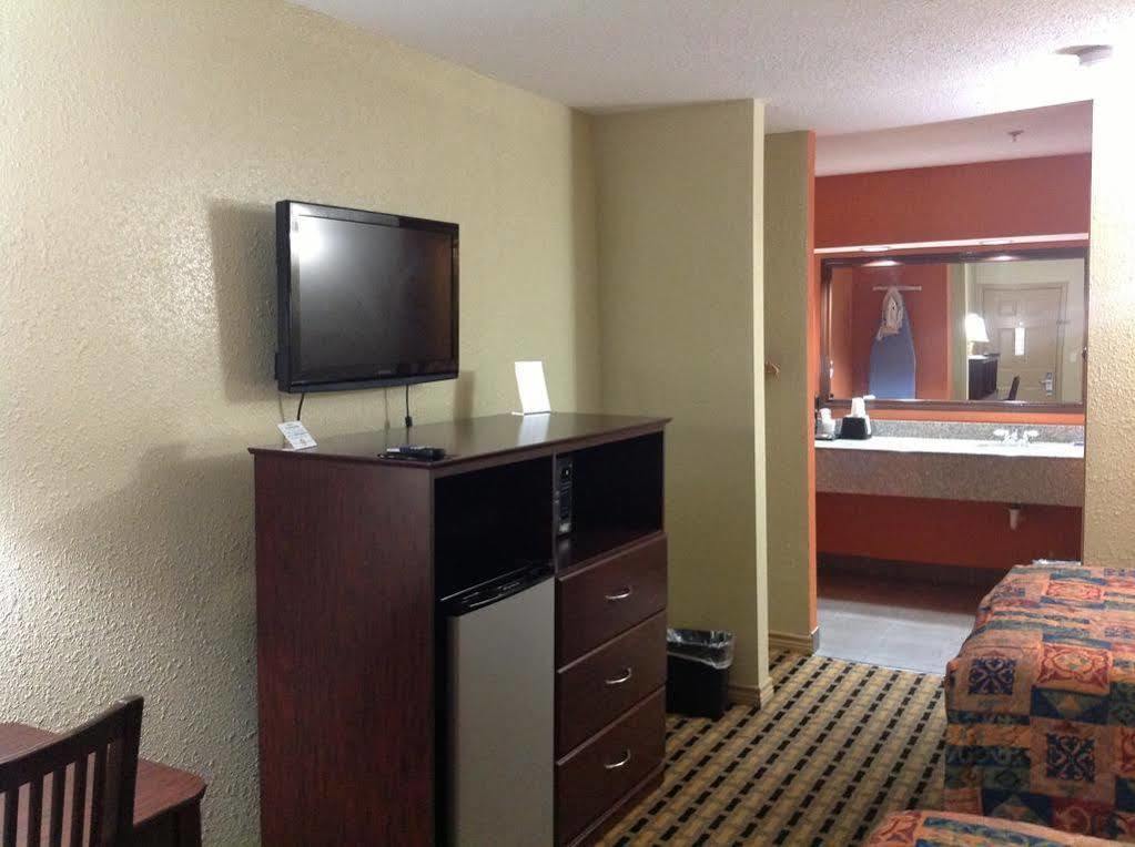 Express Inn ทอมบอล ภายนอก รูปภาพ
